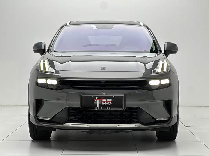 Lynk & Co 06 EM-P Hybrid, 2021 — фото 2 из 9