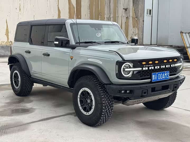 Ford Bronco, 2024 — фото 3 из 9