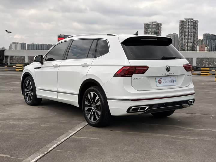 Volkswagen Tiguan L Pro, 2024 — фото 7 из 9