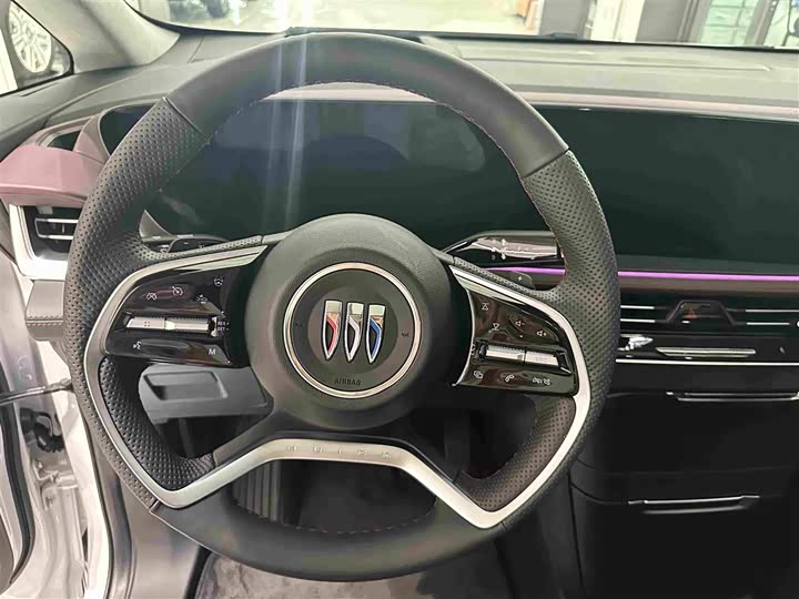 Buick GL8 Century, 2025 — фото 8 из 9