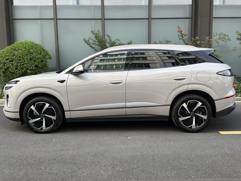 BYD Sea Lion 06 Hybrid/EV, 2025 — фото 4 из 12