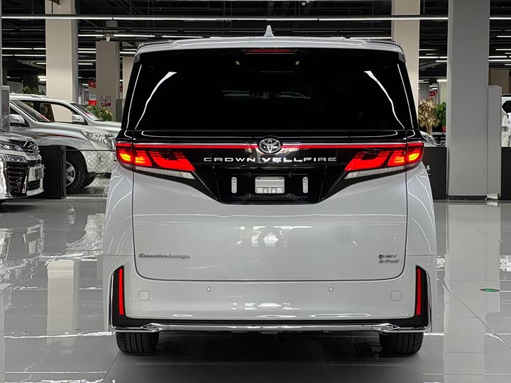 Toyota Vellfire, 2025 — фото 5 из 9