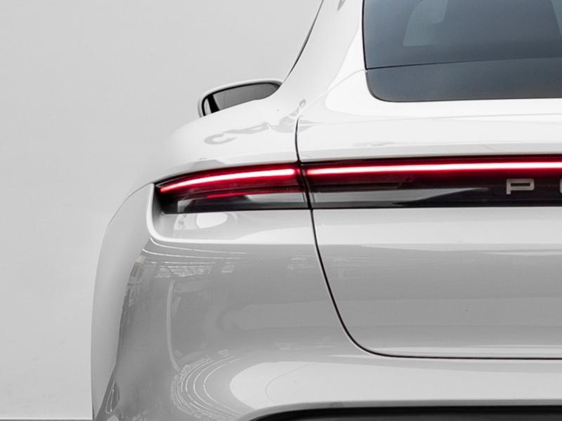 Porsche Taycan, 2023 — фото 10 из 12