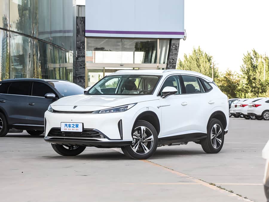 Roewe D5X DMH, 2026 — купить в Самаре под ключ