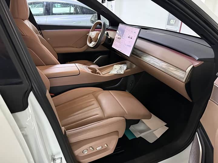 Nio Onvo L60, 2025 — фото 6 из 7
