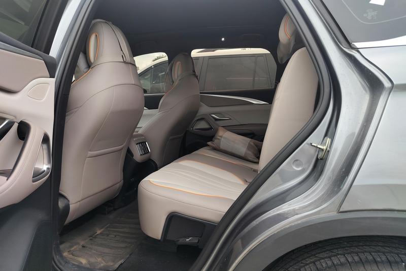 BYD Song Pro Hybrid, 2024 — фото 11 из 12
