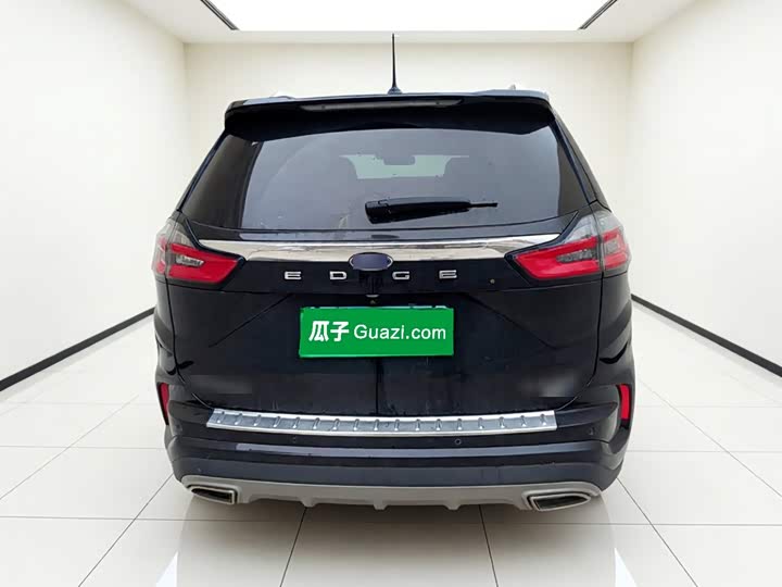 Ford Edge, 2022 — фото 5 из 9