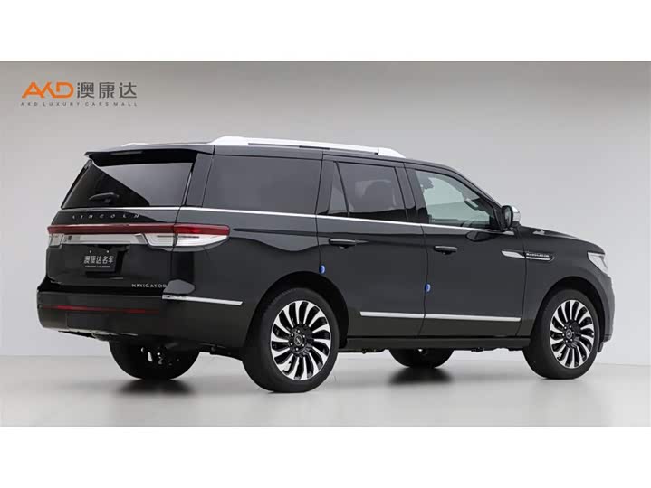 Lincoln Navigator, 2023 — фото 3 из 9