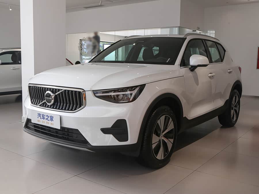 Volvo XC40, 2026 — купить в Тамбове под ключ
