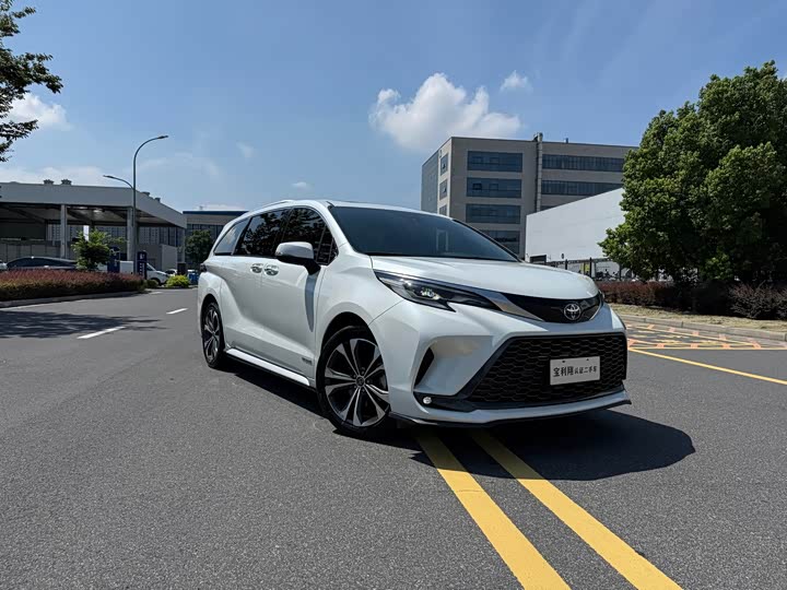 Toyota Granvia, 2024 — купить в Брянске под ключ