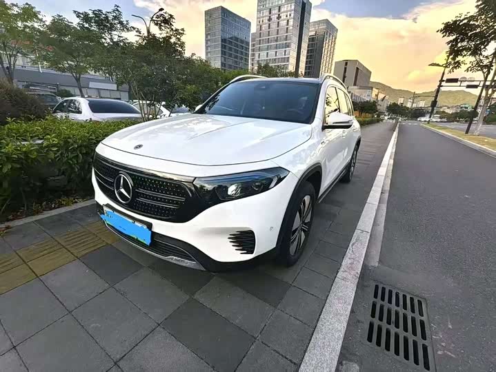 Mercedes-Benz EQB, 2023 — купить в Чебоксарах под ключ