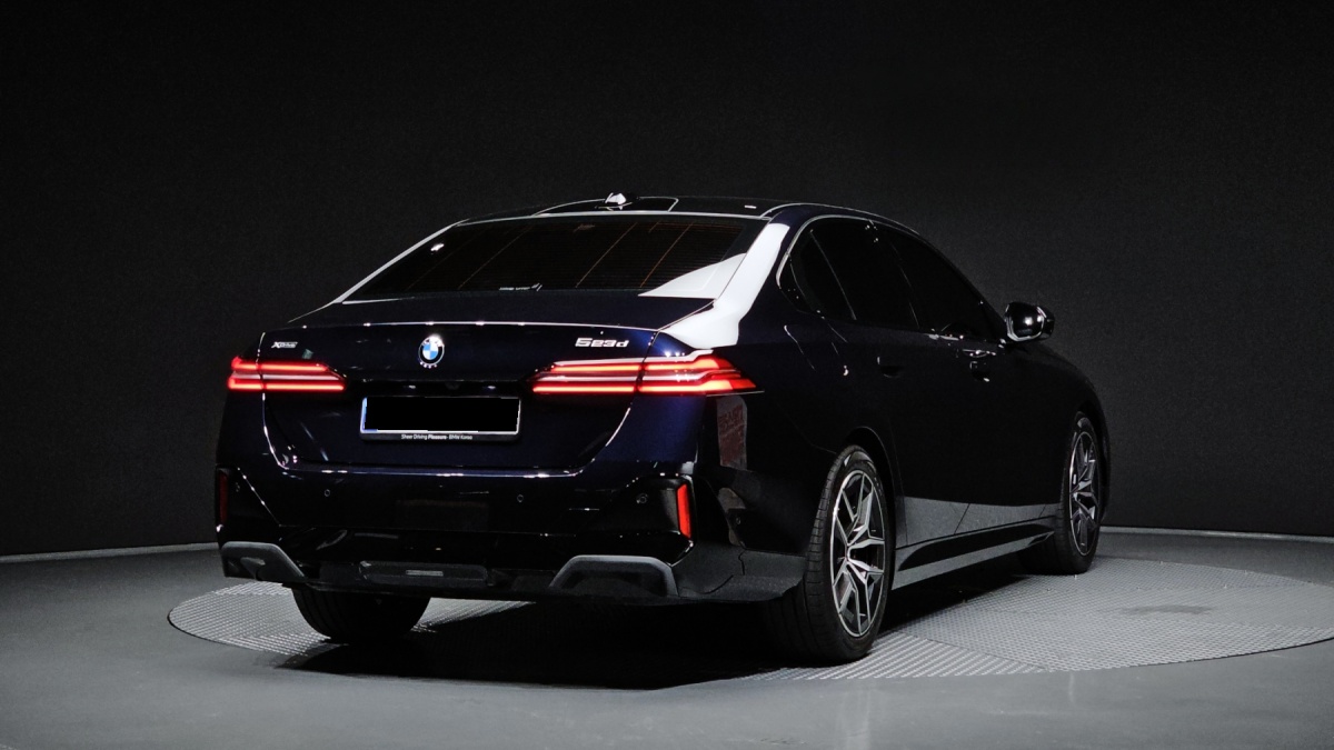 BMW 5 Series, 2025 — фото 2 из 12