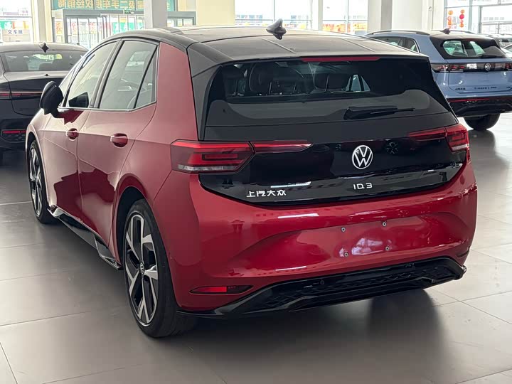 Volkswagen ID.3, 2025 — фото 5 из 9