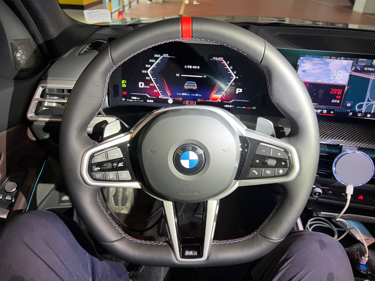 BMW 3 Series, 2025 — фото 9 из 11