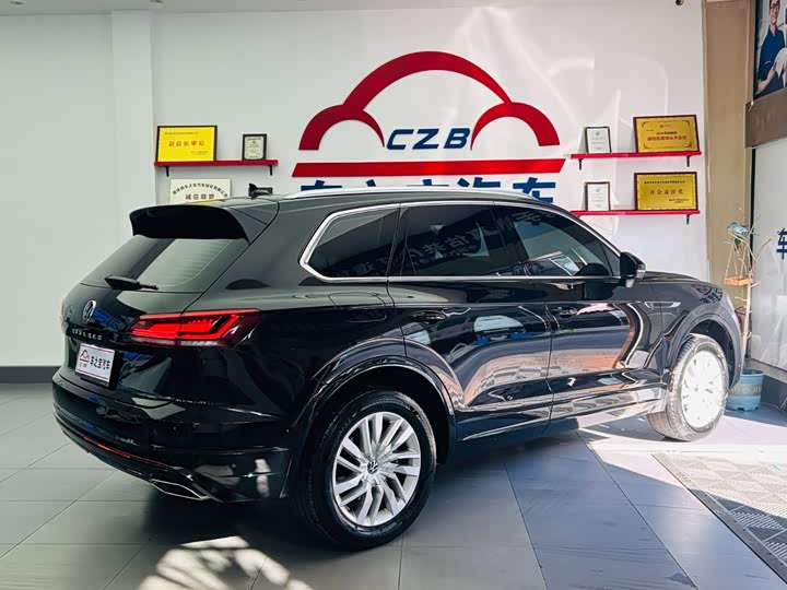 Volkswagen Touareg, 2023 — фото 5 из 9