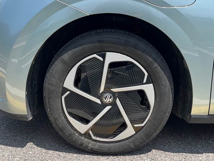 MG Motor 4 EV, 2025 — фото 4 из 9