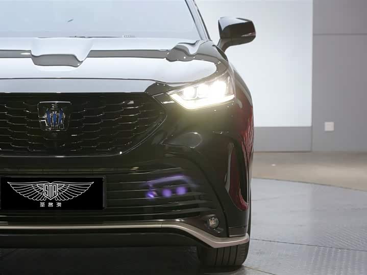 Toyota Crown Kluger, 2022 — фото 4 из 9
