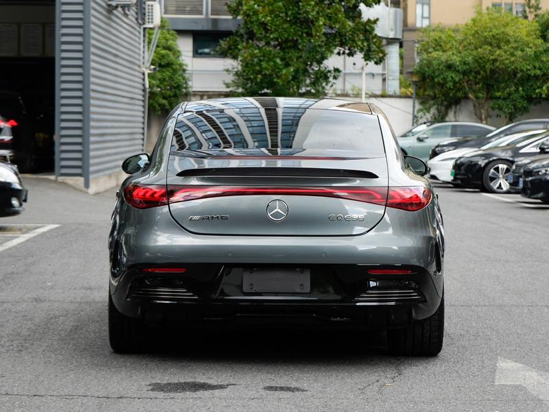 Mercedes-Benz EQE AMG, 2024 — фото 4 из 12