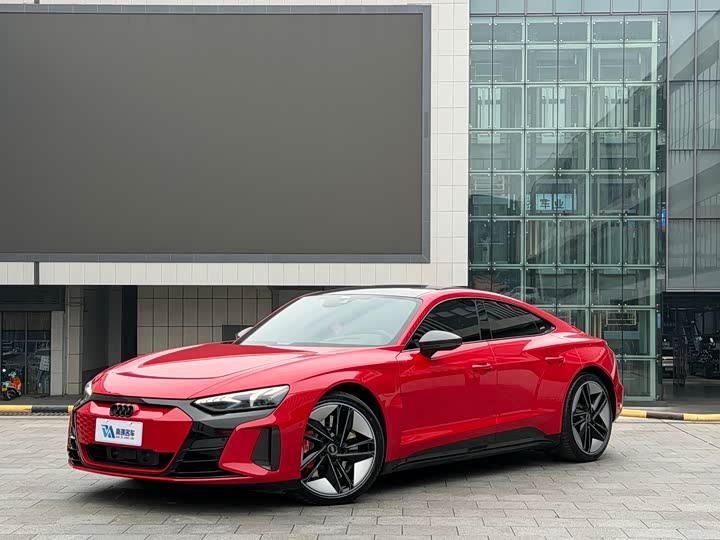 Audi RS e-tron GT, 2024 — купить в Перми под ключ