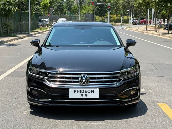 Volkswagen Phideon, 2023 — фото 2 из 9