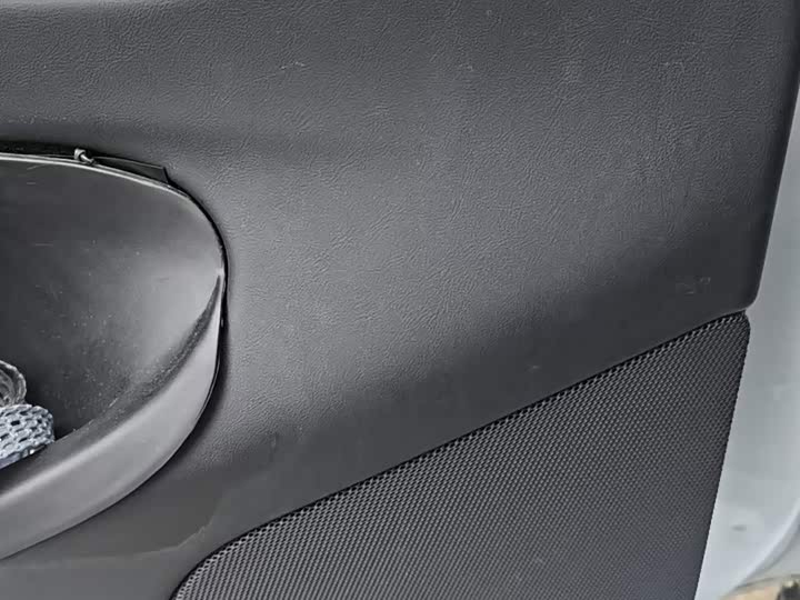 Tesla Model Y, 2025 — фото 3 из 9