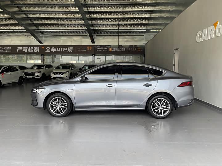 BYD Qin Plus, 2024 — фото 8 из 9