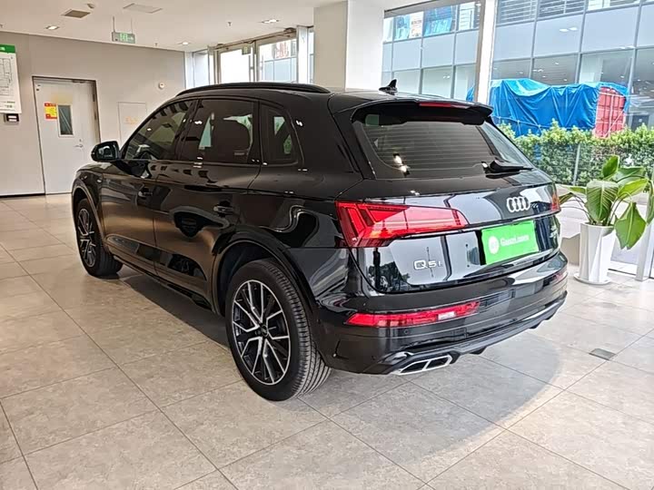 Audi Q5L, 2024 — фото 5 из 9