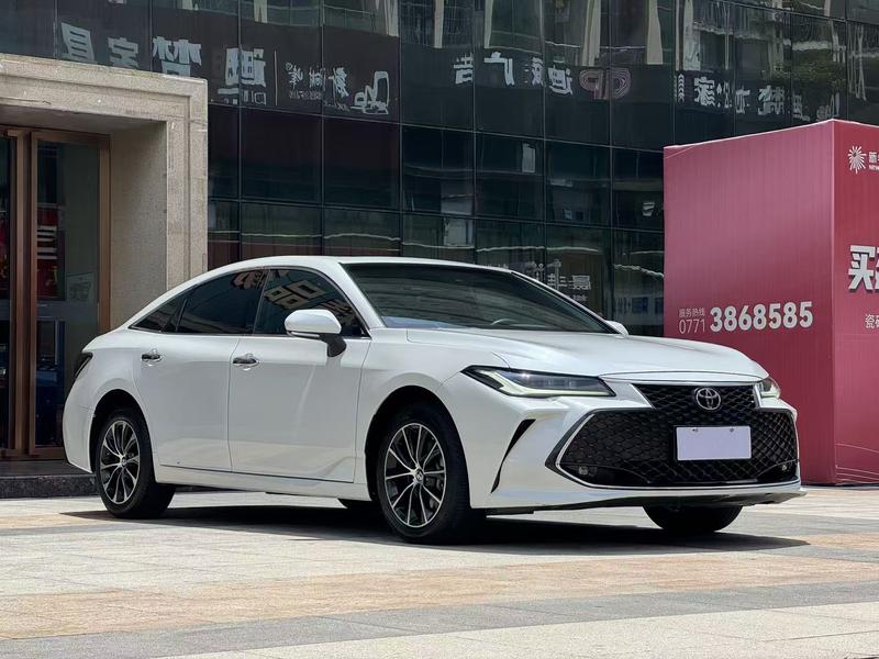 Toyota Avalon, 2023 — фото 3 из 12