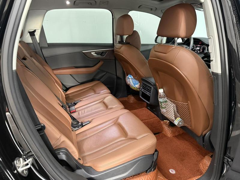 Audi Q7, 2023 — фото 8 из 10