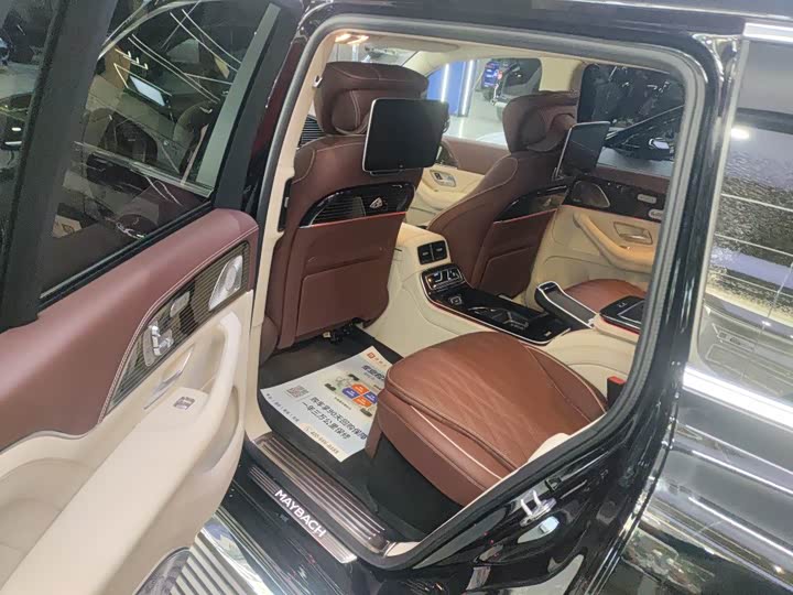 Mercedes-Benz GLS-Class, 2024 — фото 4 из 9