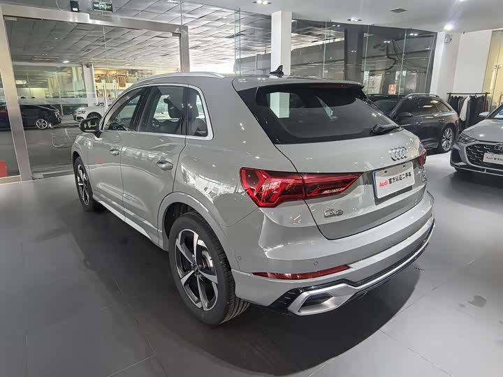 Audi Q3, 2025 — фото 6 из 9