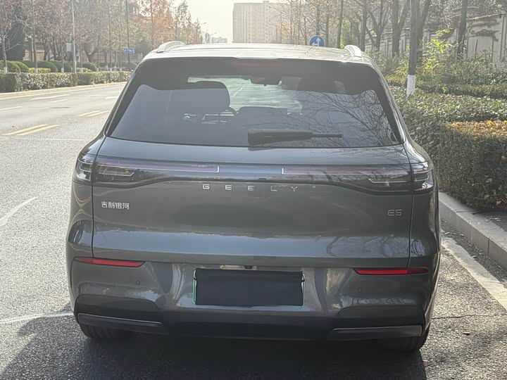 Geely Galaxy E5, 2025 — фото 5 из 12