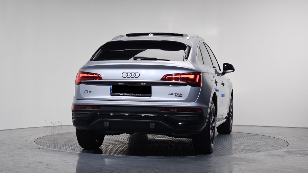 Audi Q5, 2022 — фото 4 из 12
