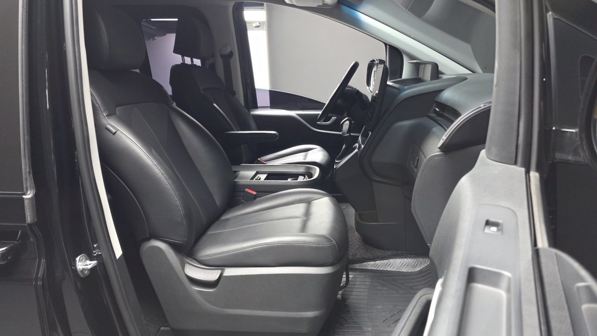 Hyundai Staria, 2022 — фото 11 из 12