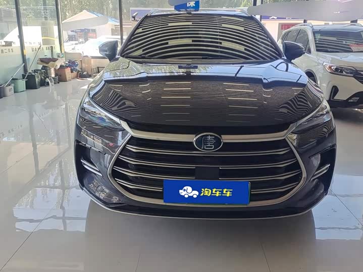 BYD Tang Hybrid/EV, 2023 — фото 2 из 9