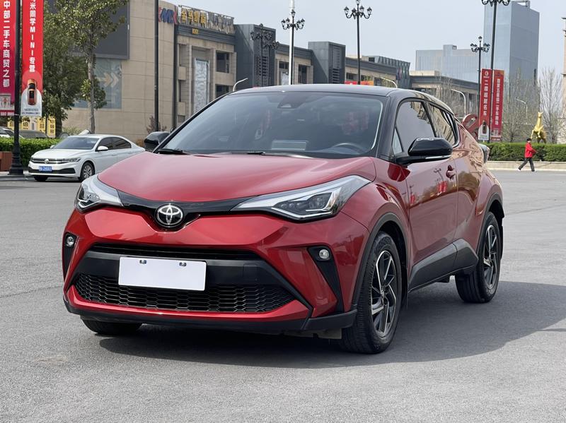 Toyota C-HR, 2021 — купить в Иванове под ключ