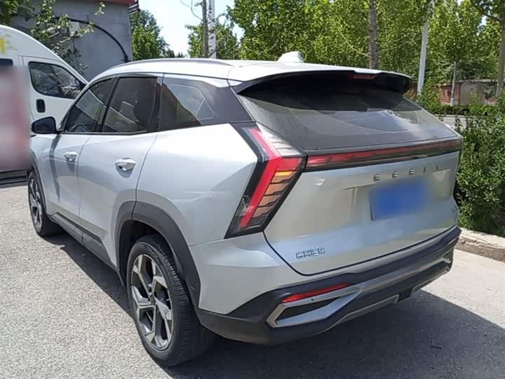 Geely Atlas L, 2023 — фото 5 из 9