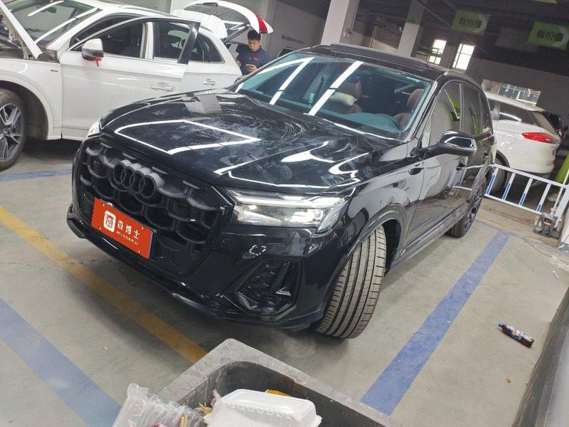 Audi Q7, 2024 — купить в Саранске под ключ