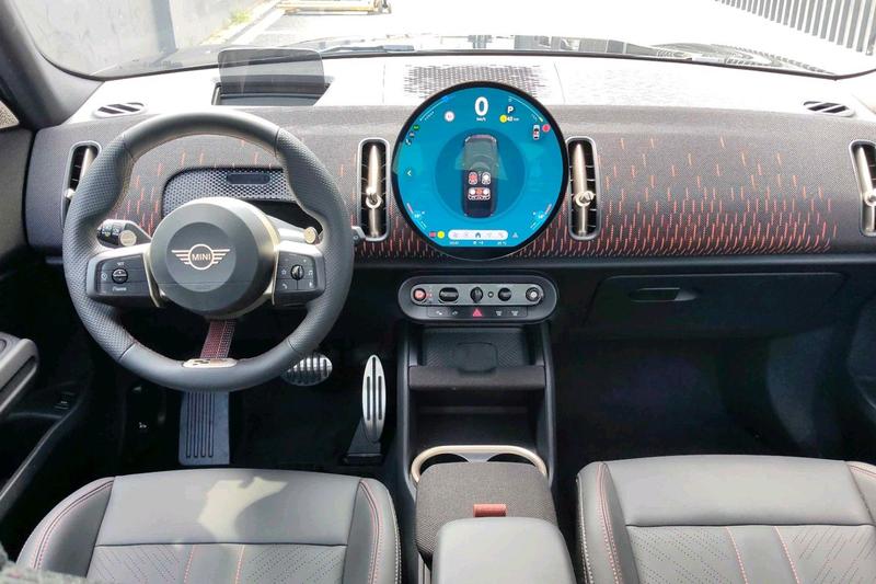 Mini Countryman JCW, 2025 — фото 6 из 11