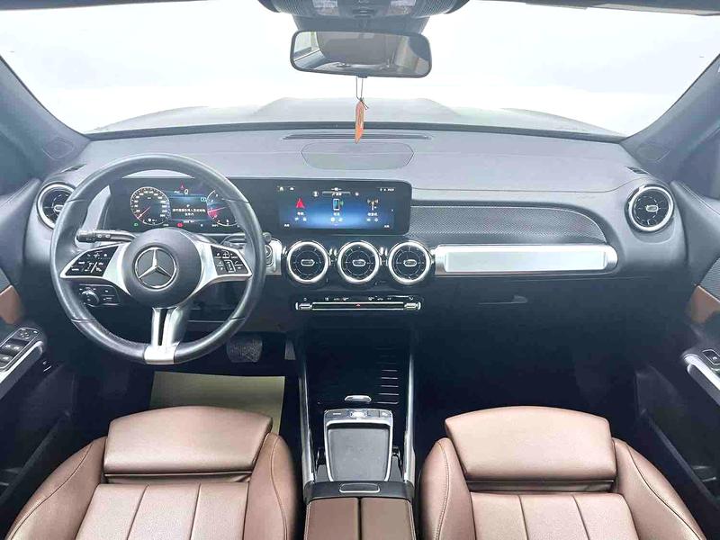 Mercedes-Benz GLB-Class, 2023 — фото 5 из 9