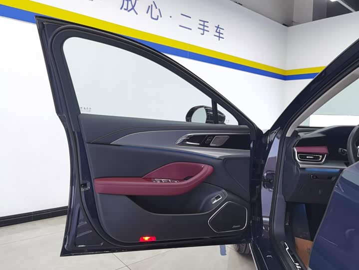 Hongqi H5, 2023 — фото 7 из 9