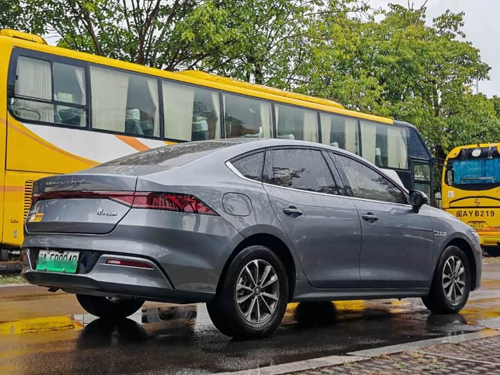 BYD Qin Plus, 2024 — фото 6 из 9