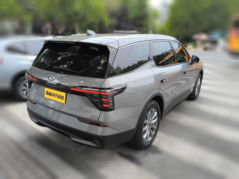 Ford Edge, 2023 — фото 4 из 12