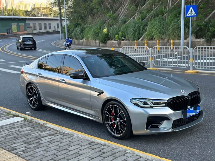 BMW M5, 2022 — фото 2 из 9