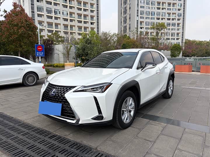 Lexus UX, 2021 — купить в Орле под ключ