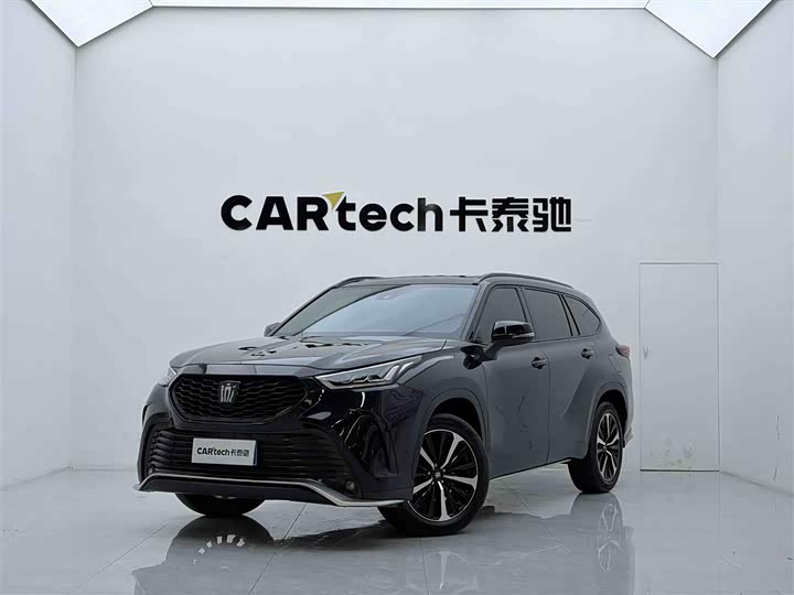 Toyota Crown Kluger, 2023 — купить в Кирове под ключ
