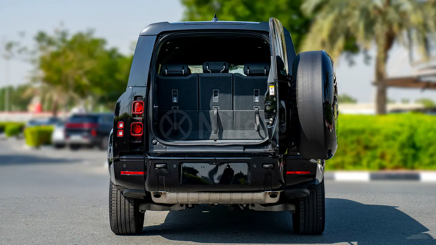 Land Rover Defender, 2023 — фото 8 из 10
