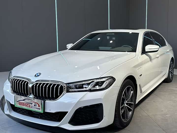 BMW 5 Series Hybrid, 2022 — купить в Казани под ключ