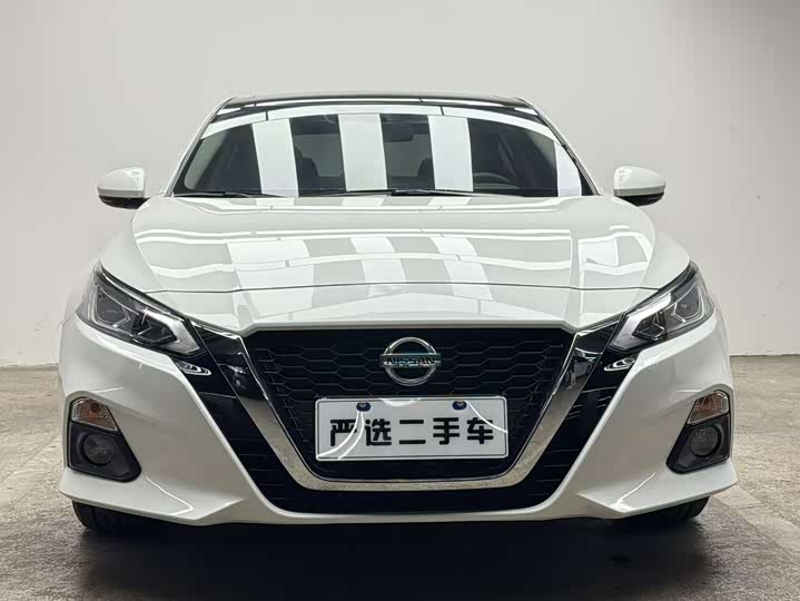 Nissan Teana, 2022 — фото 2 из 9