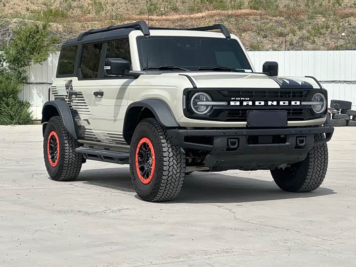 Ford Bronco, 2025 — фото 2 из 9